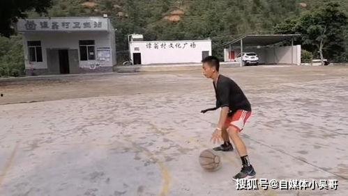 邯郸少年成人挖坑视频,邯郸少年挖坑见证成长瞬间